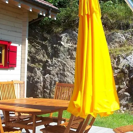 Chalet De 3 Chambres A Cornimont Avec Magnifique Vue Sur La Montagne Jardin Amenage Et Wifi A 5 Km Des Pistes Chalet